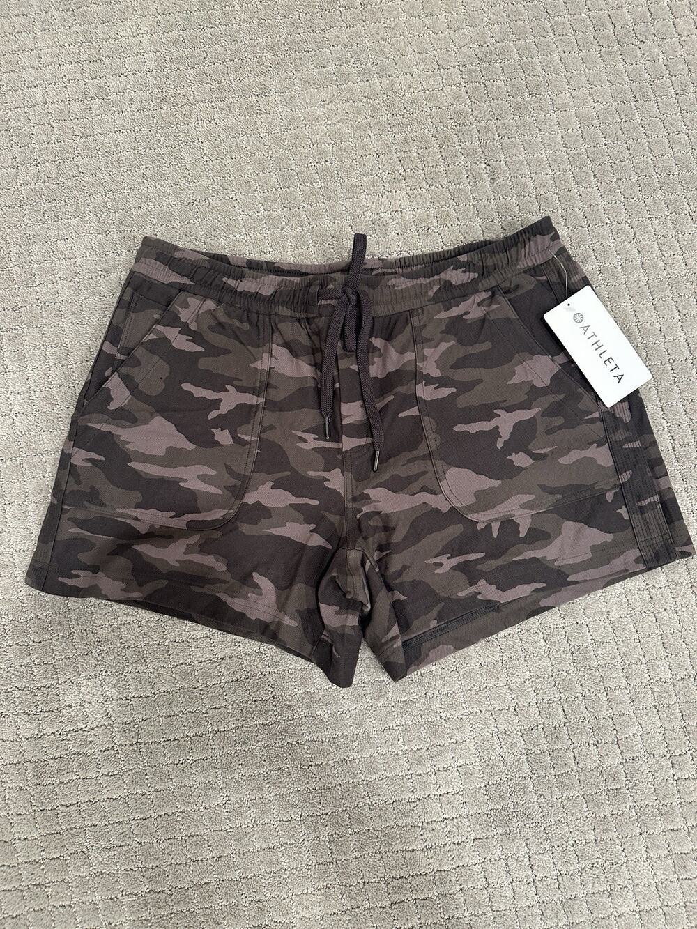Athleta Camo Farallon Boca Short Women’s 16T